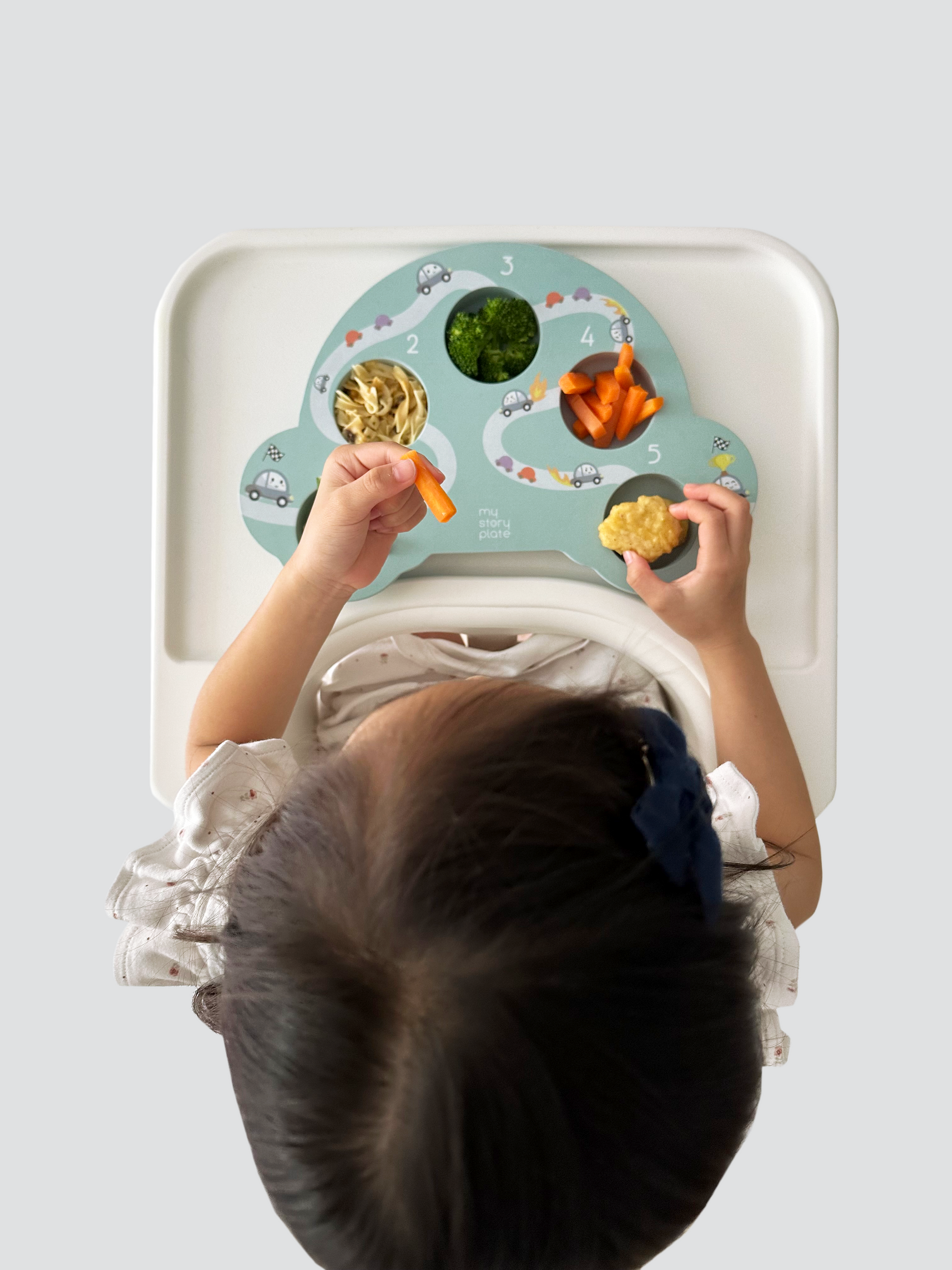 Five pods to separate different food types for fussy eaters.